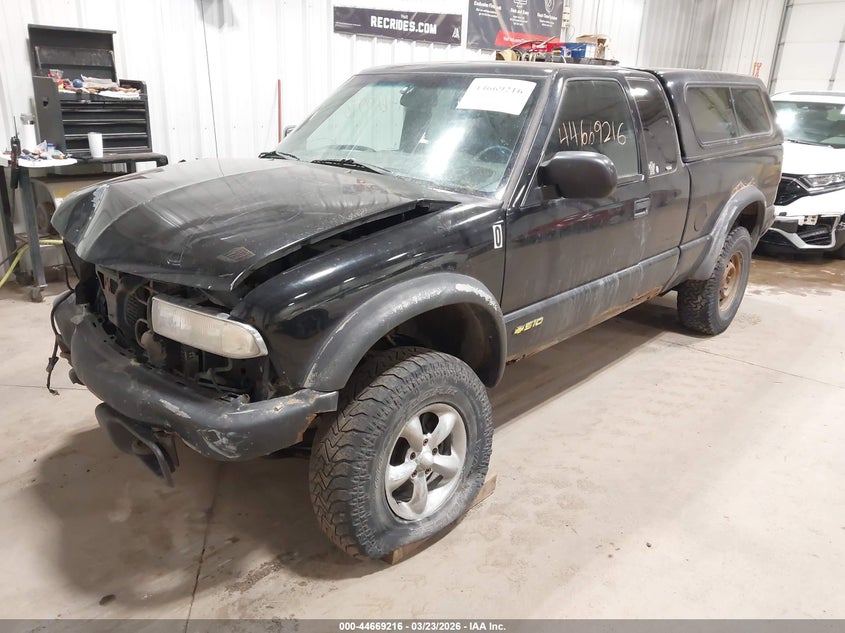 2001 Chevrolet S-10 Ls