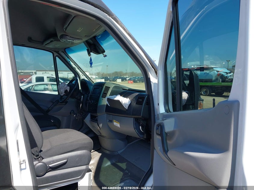 2015 Mercedes-Benz Sprinter 2500 High Roof