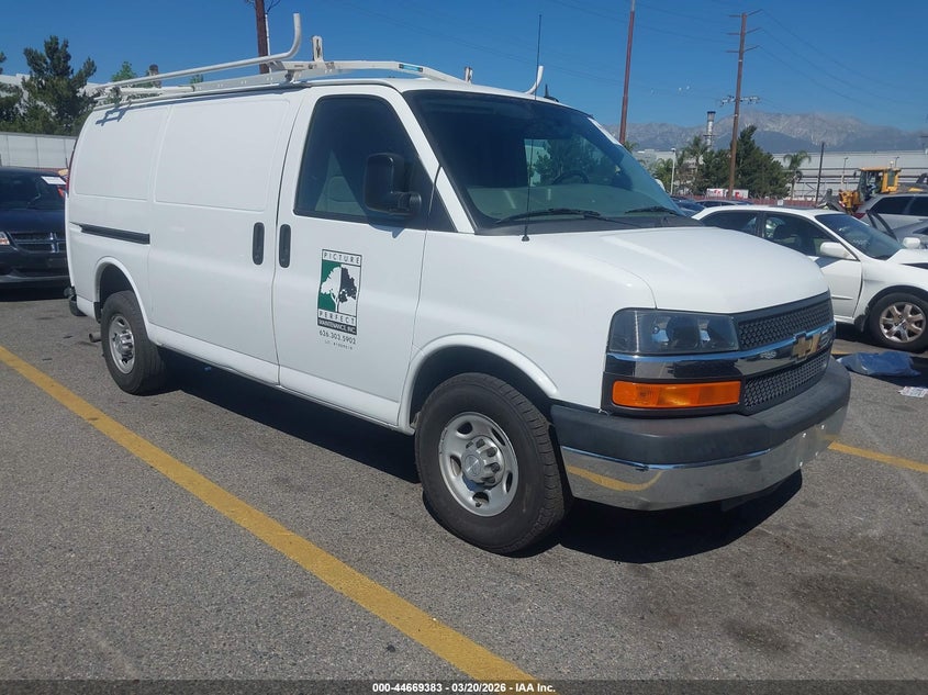 2015 Chevrolet Express 2500 Work Van