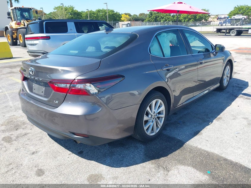 2024 Toyota Camry Le