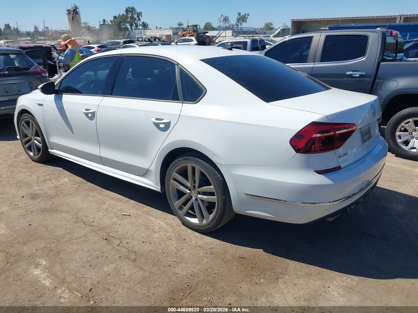 2018 Volkswagen Passat 2.0T R-Line/2.0T S