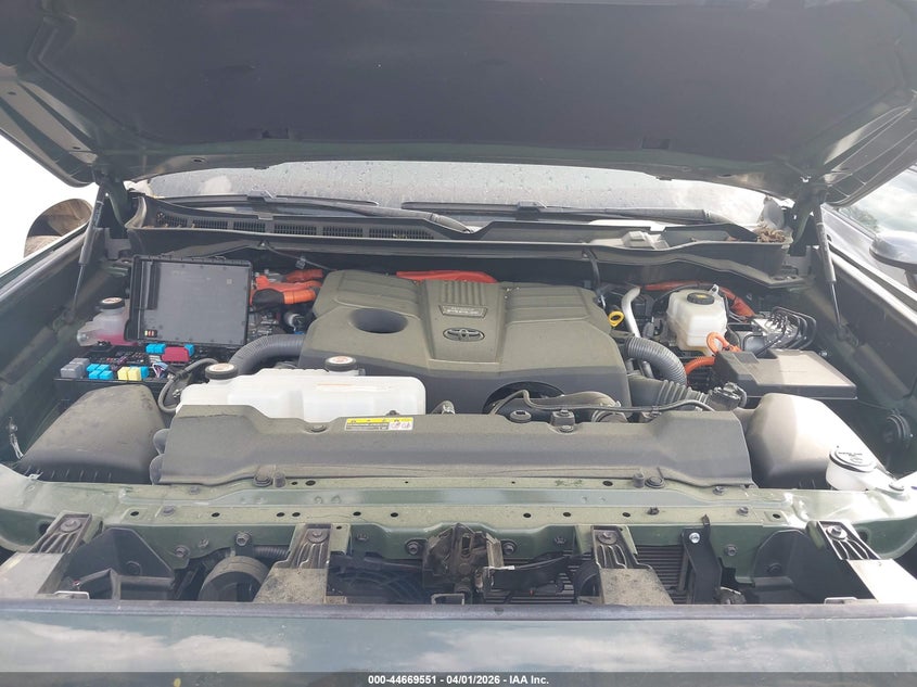 VIN: 7SVAAABAXPX019031 2023 TOYOTA SEQUOIA SR5