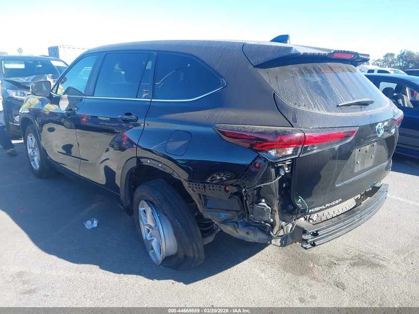 2024 Toyota Highlander Hybrid Le