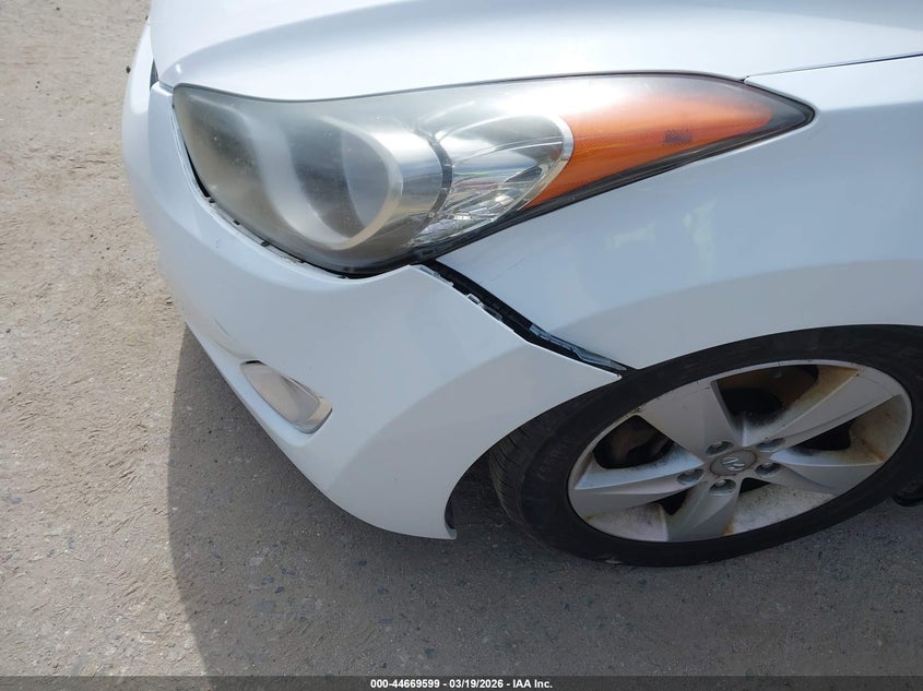 2013 Hyundai Elantra Gls/Limited VIN: 5NPDH4AE2DH219353 Lot: 44669599