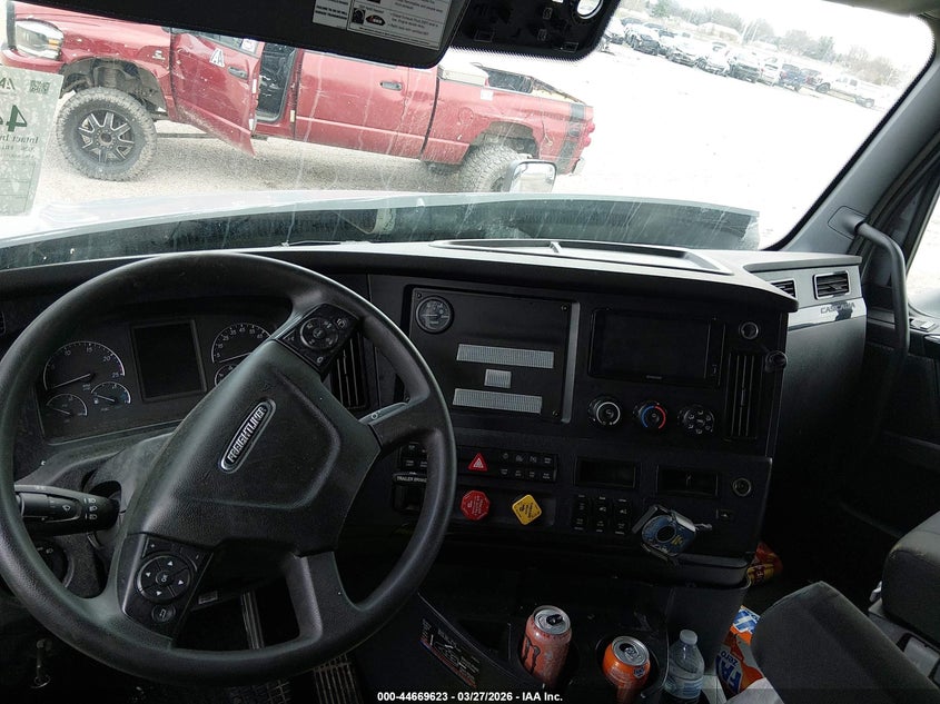 2026 OTHER FREIGHTLINER NEW CASCADIA 126 TRUCK N/A