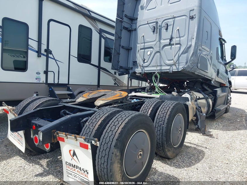 2026 OTHER FREIGHTLINER NEW CASCADIA 126 TRUCK N/A