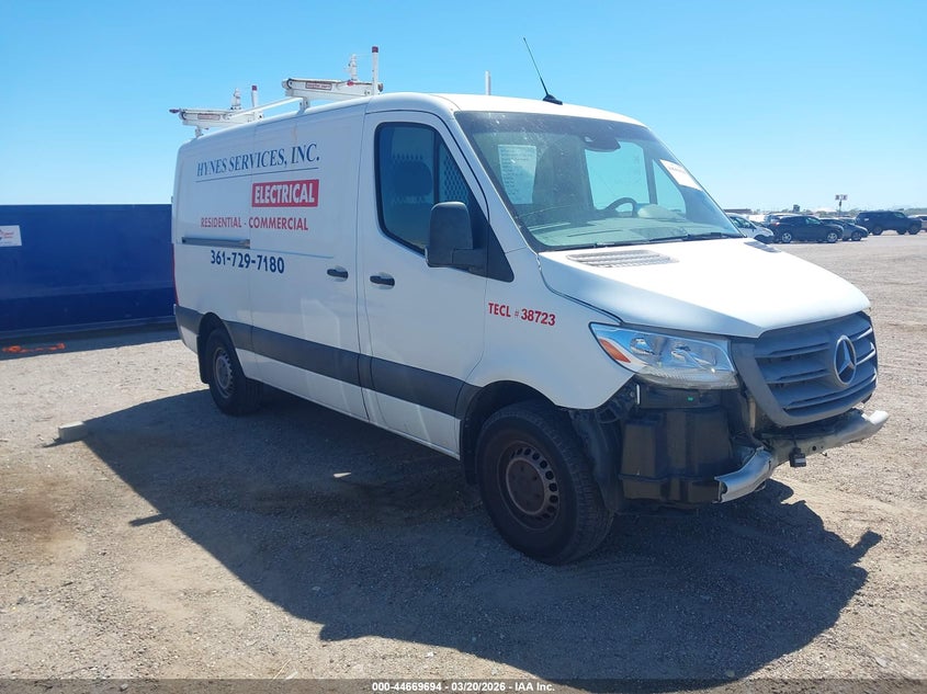 2019 MERCEDES-BENZ SPRINTER 2500 STANDARD ROOF V6