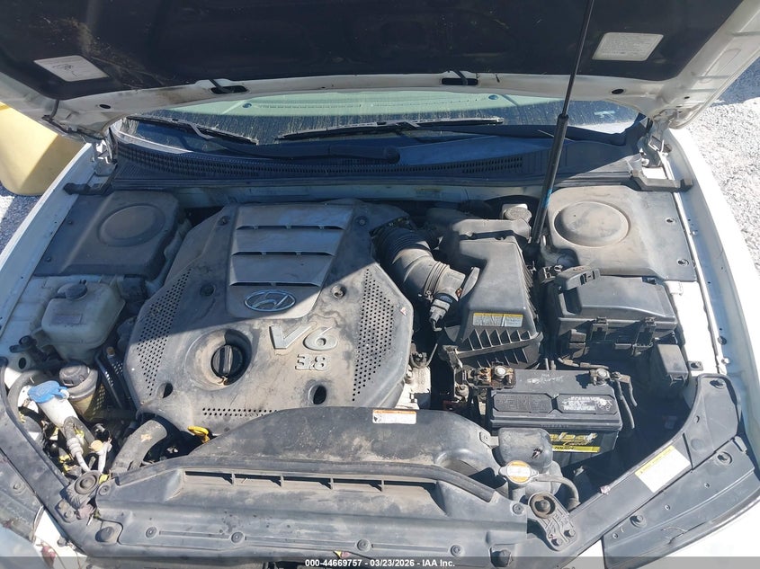 2006 Hyundai Azera Limited/Se VIN: KMHFC46F96A102335 Lot: 44669757