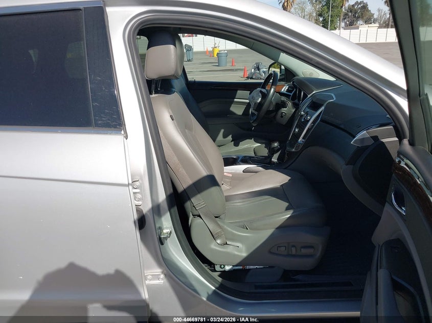 2012 Cadillac Srx 3.6 Srx Luxury Collection silver Lot 111044669781 Vin 3GYFNAE36CS633422