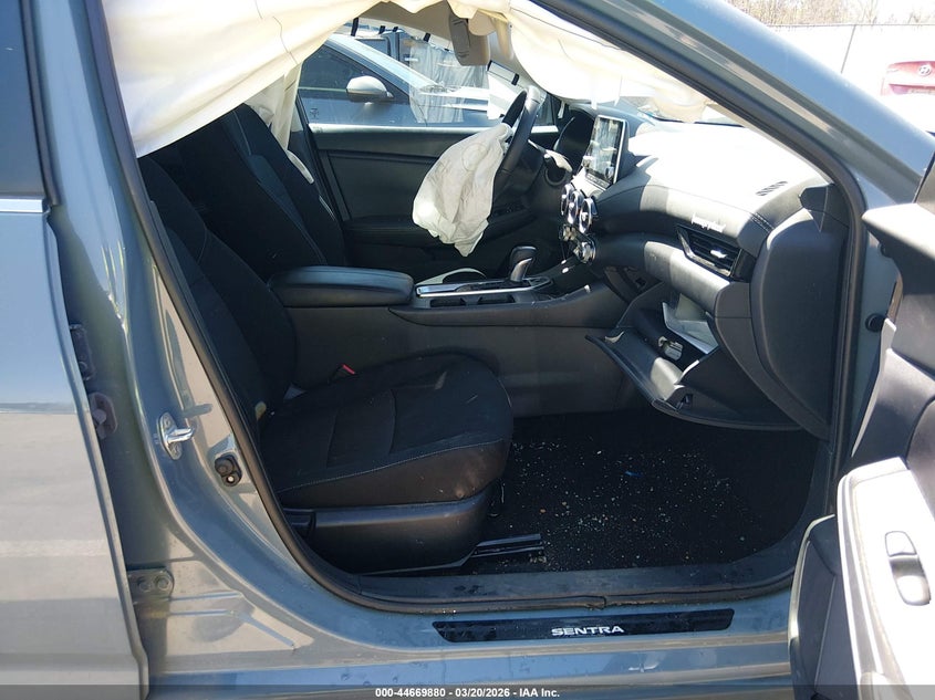 2024 Nissan Sentra Sv Xtronic Cvt