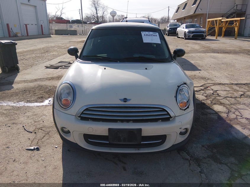 2013 Mini Hardtop Cooper VIN: WMWSU3C52DT544037 Lot: 44669969