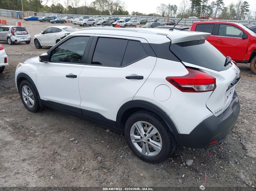 2019 Nissan Kicks S