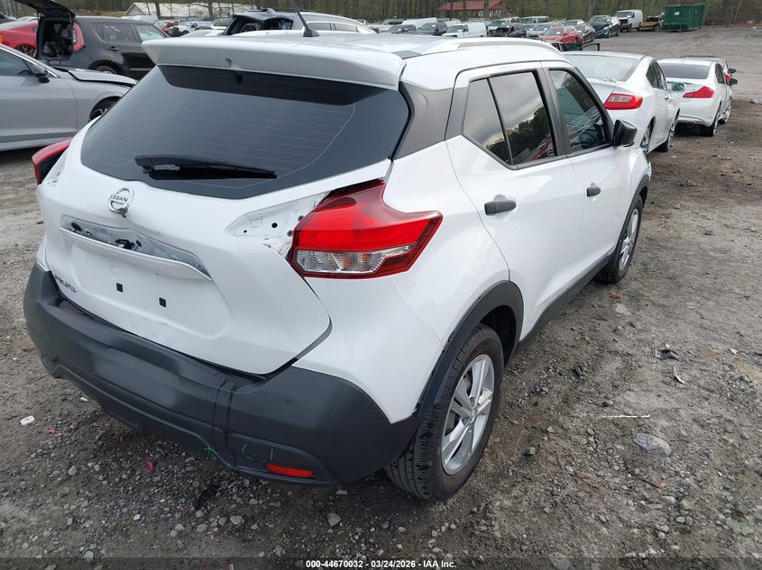 2019 Nissan Kicks S