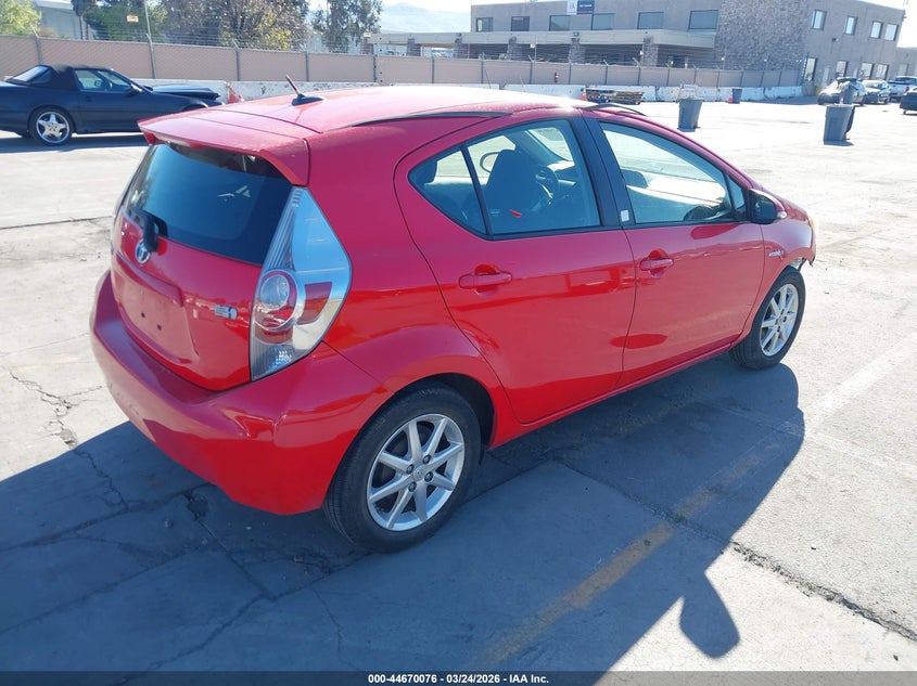 2014 Toyota Prius C Three