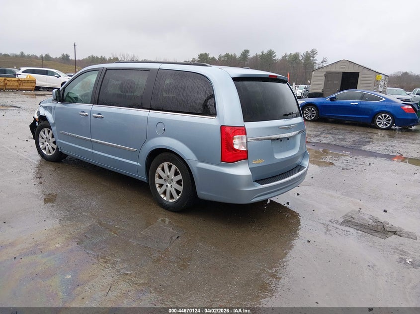 2016 Chrysler Town & Country Touring