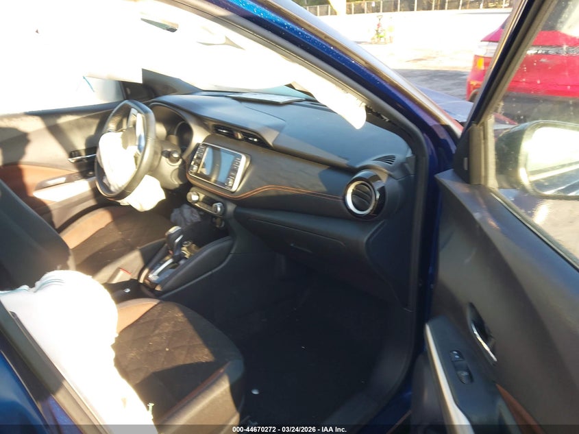 2019 Nissan Kicks Sr