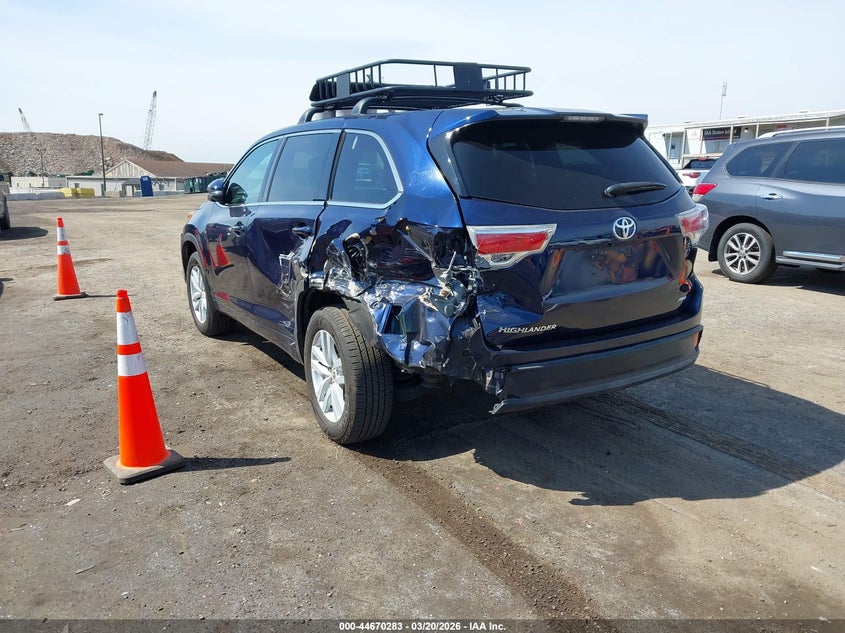 2016 Toyota Highlander Le V6