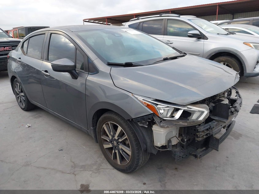 2021 NISSAN VERSA SV XTRONIC CVT