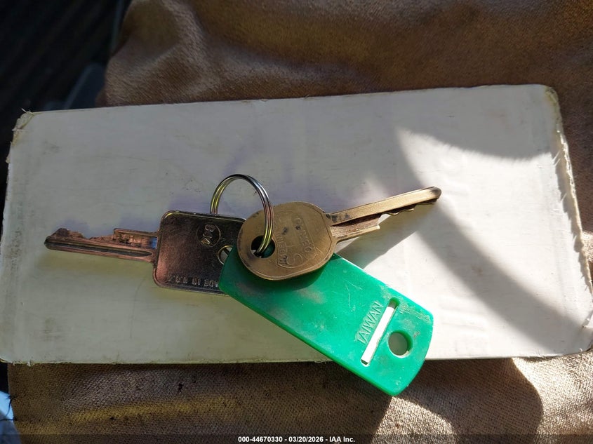 1988 Chevrolet Suburban V10 VIN: 1GNEV16K5JF176215 Lot: 44670330