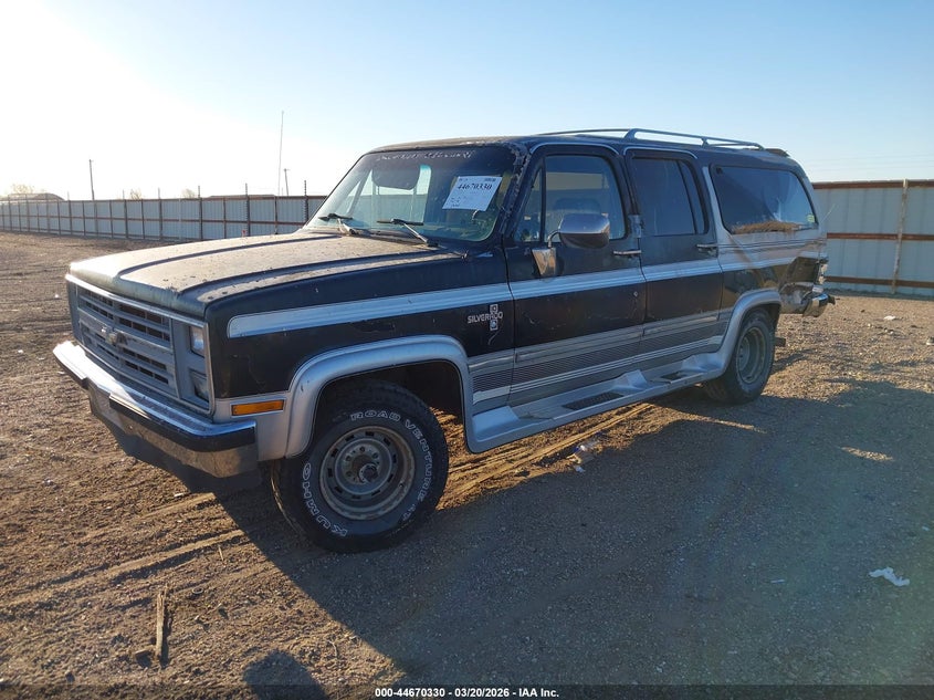 1988 Chevrolet Suburban V10