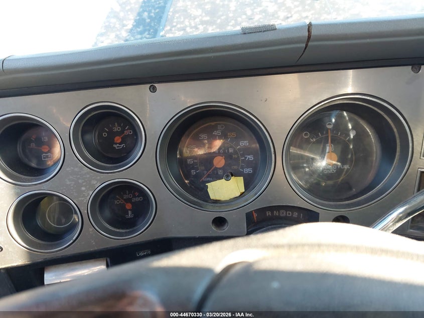 1988 Chevrolet Suburban V10 VIN: 1GNEV16K5JF176215 Lot: 44670330