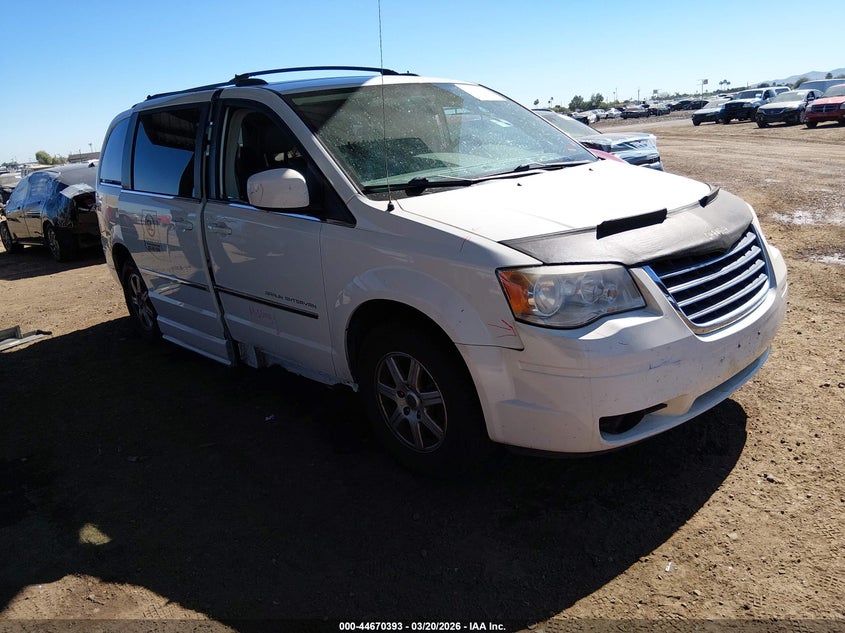 2010 Chrysler Town & Country Touring