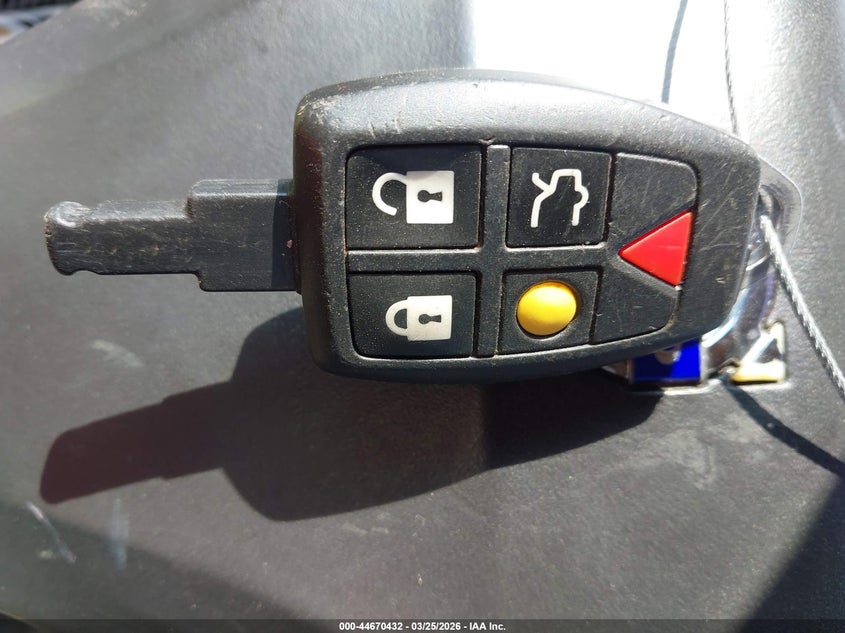 2007 Volvo C70 T5 VIN: YV1MC68217J022881 Lot: 44670432