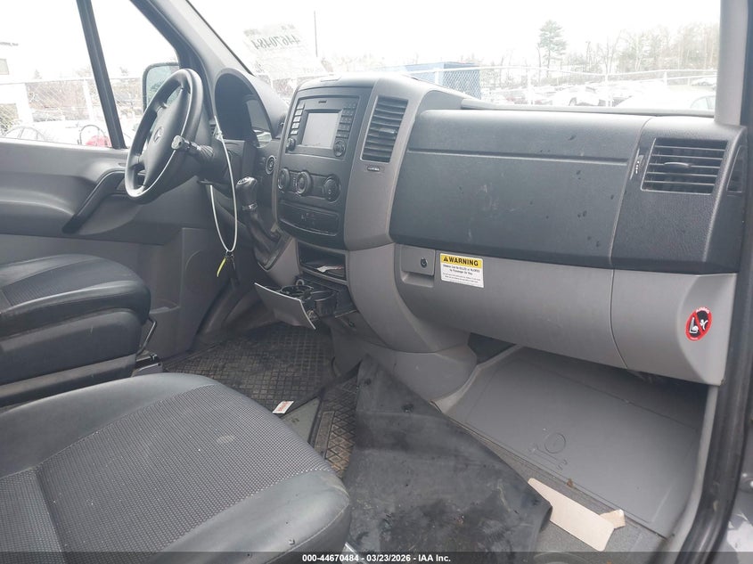 2015 Mercedes-Benz Sprinter 2500 Normal Roof