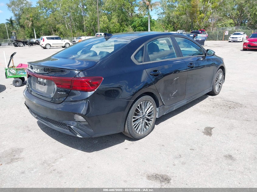 2022 Kia Forte Gt-Line
