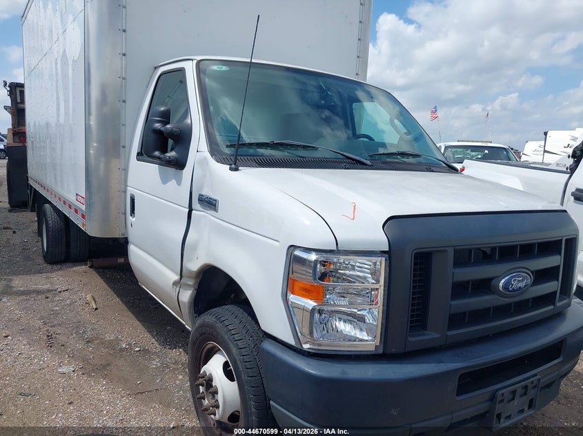 2023 Ford E-450 Cutaway