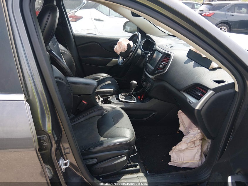 2018 Jeep Cherokee Latitude Plus Fwd