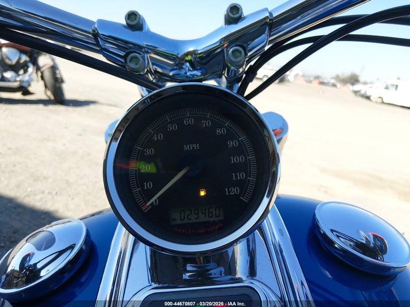 2008 Harley-Davidson Fxcwc VIN: 1HD1JK5138Y083689 Lot: 44670807