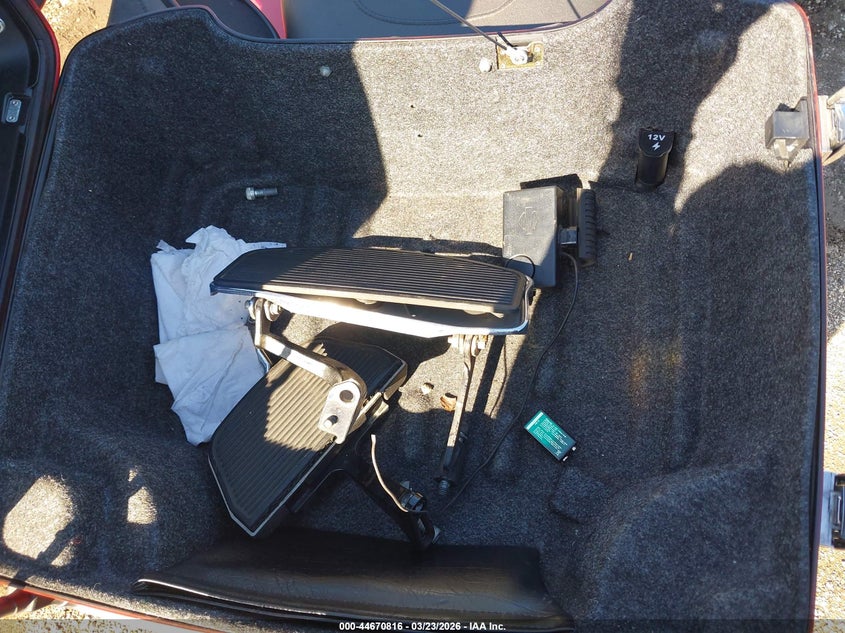 2011 Harley-Davidson Flhtk VIN: 1HD1KEM16BB660368 Lot: 44670816