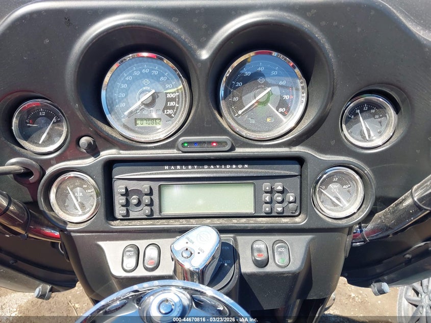 2011 Harley-Davidson Flhtk VIN: 1HD1KEM16BB660368 Lot: 44670816