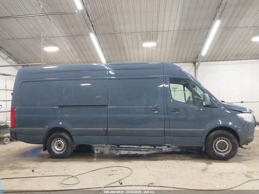 MERCEDES-BENZ SPRINTER 2500 - zdjęcie 13