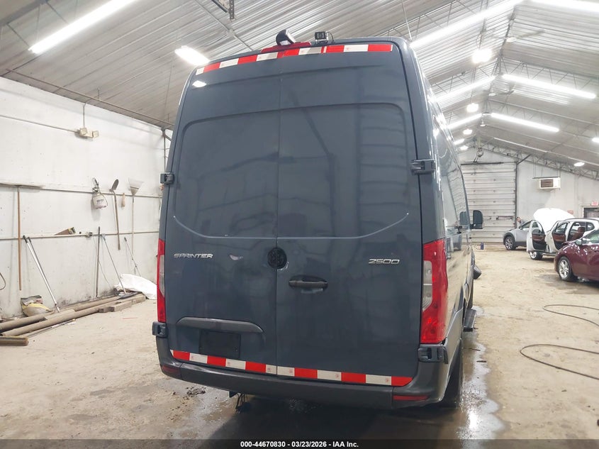 MERCEDES-BENZ SPRINTER 2500 - zdjęcie 16