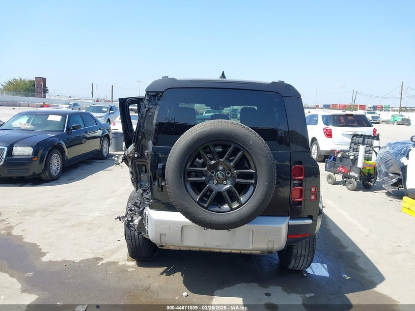 2024 Land Rover Defender 110 P400 S VIN: SALEJ7EU6R2288267 Lot: 44671009