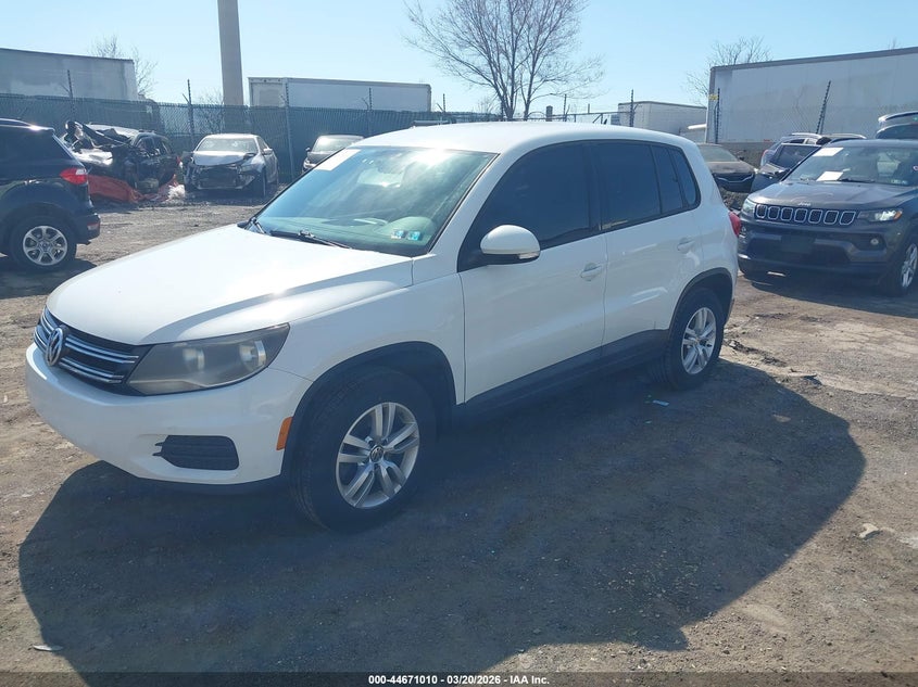 2014 Volkswagen Tiguan S