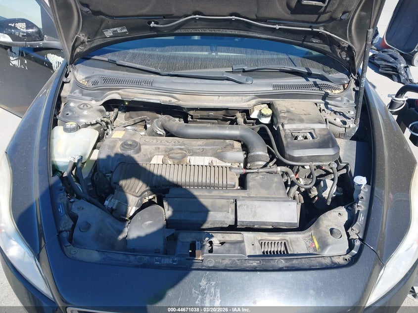 2012 Volvo C30 T5 VIN: YV1672MK4C2267979 Lot: 44671038