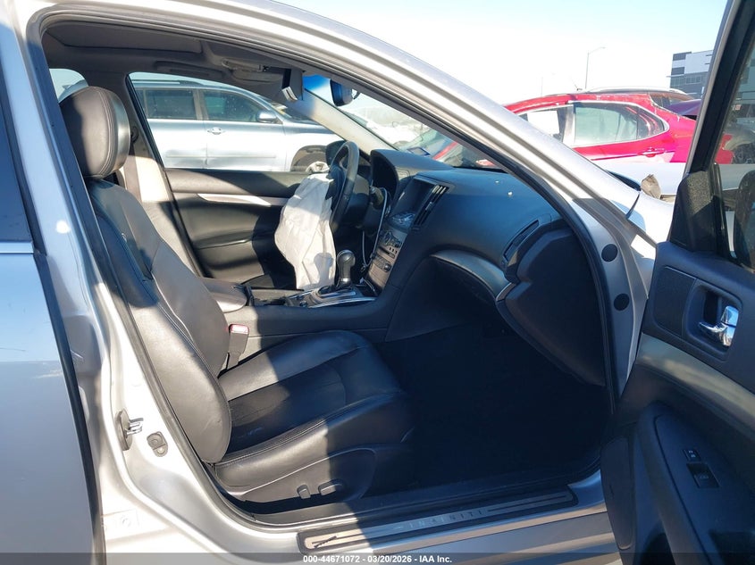 2013 Infiniti G37 Journey