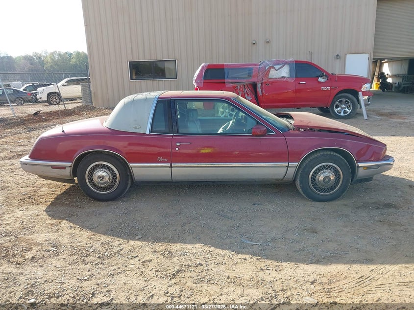 1992 Buick Riviera VIN: 1G4EZ13L4NU403532 Lot: 44671121