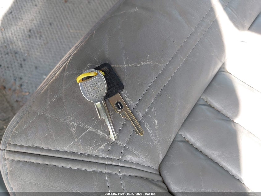 1992 Buick Riviera VIN: 1G4EZ13L4NU403532 Lot: 44671121