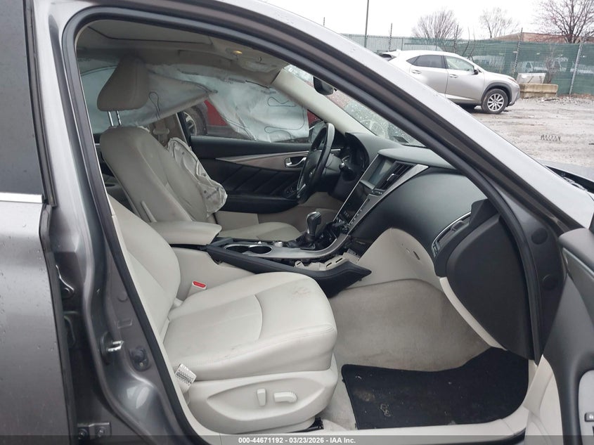 2014 Infiniti Q50 Premium