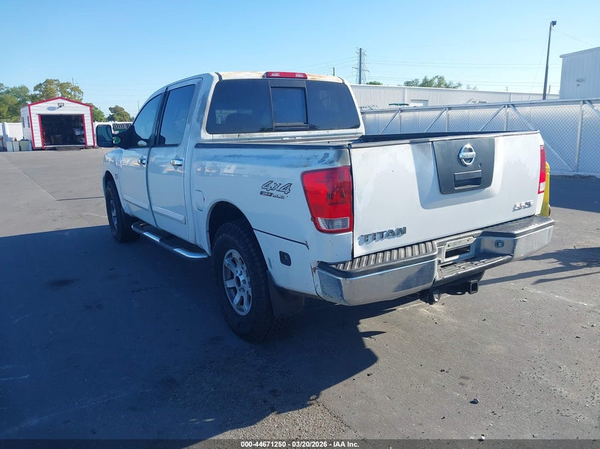 2004 Nissan Titan Se