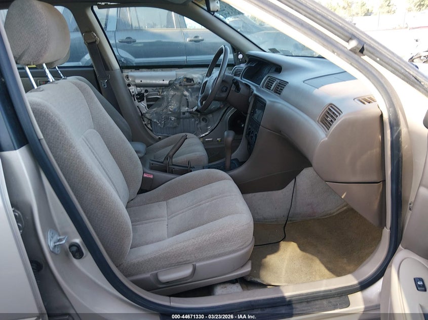 2000 Toyota Camry Le V6