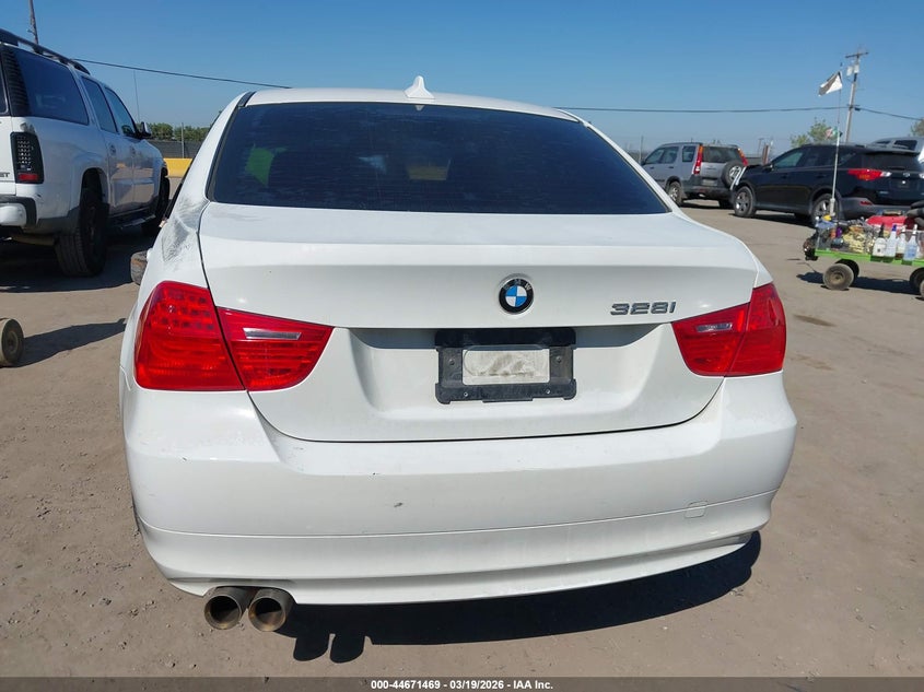 2011 BMW 328I VIN: WBAPH5C58BA442529 Lot: 44671469