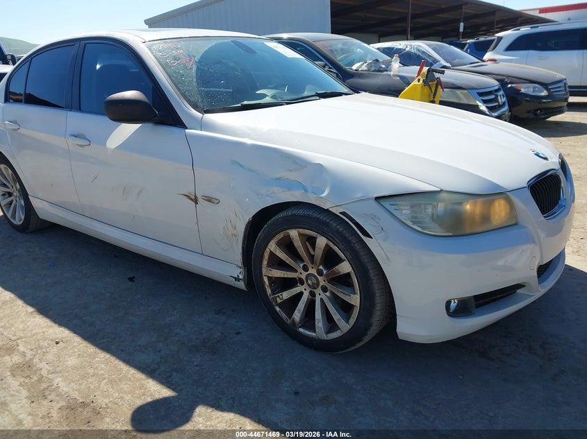 2011 BMW 328I VIN: WBAPH5C58BA442529 Lot: 44671469