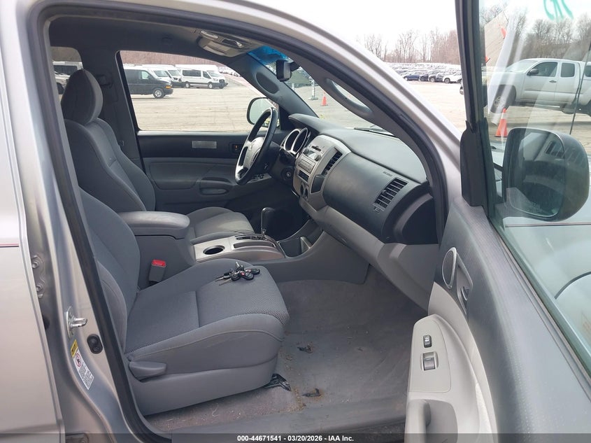 2011 Toyota Tacoma Base V6