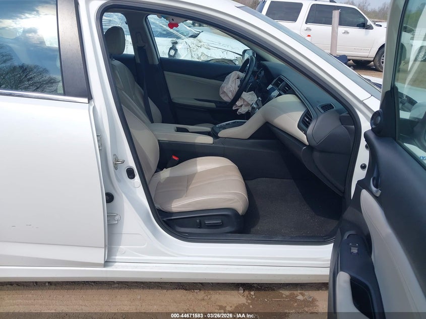 2019 Honda Insight Touring