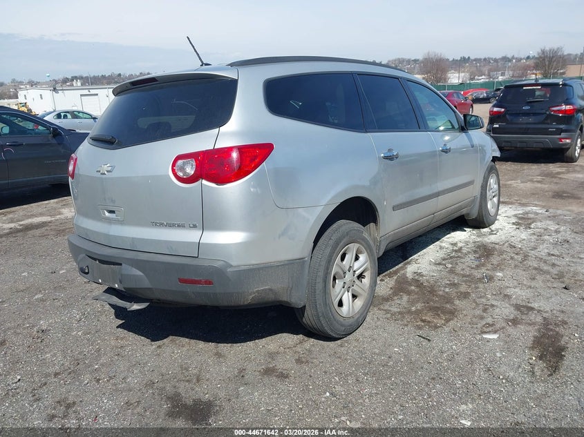 2011 Chevrolet Traverse Ls